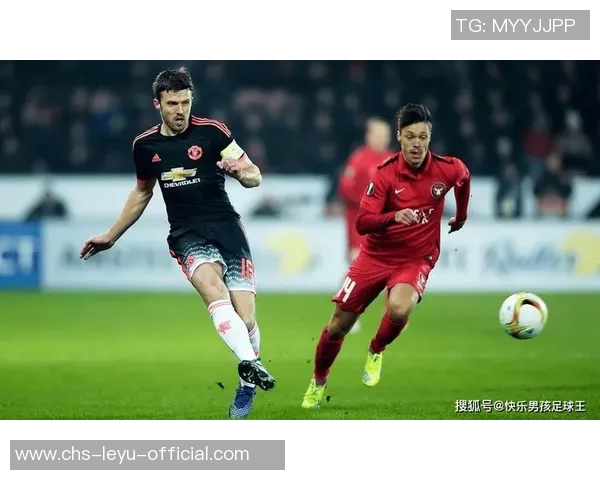 张立鹏与巴西教练的激烈对决揭示中西方足球理念的碰撞与融合